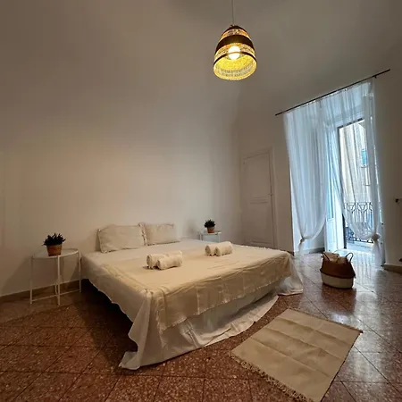 Апартаменты Casa Della Stazione - Center & Train Station *